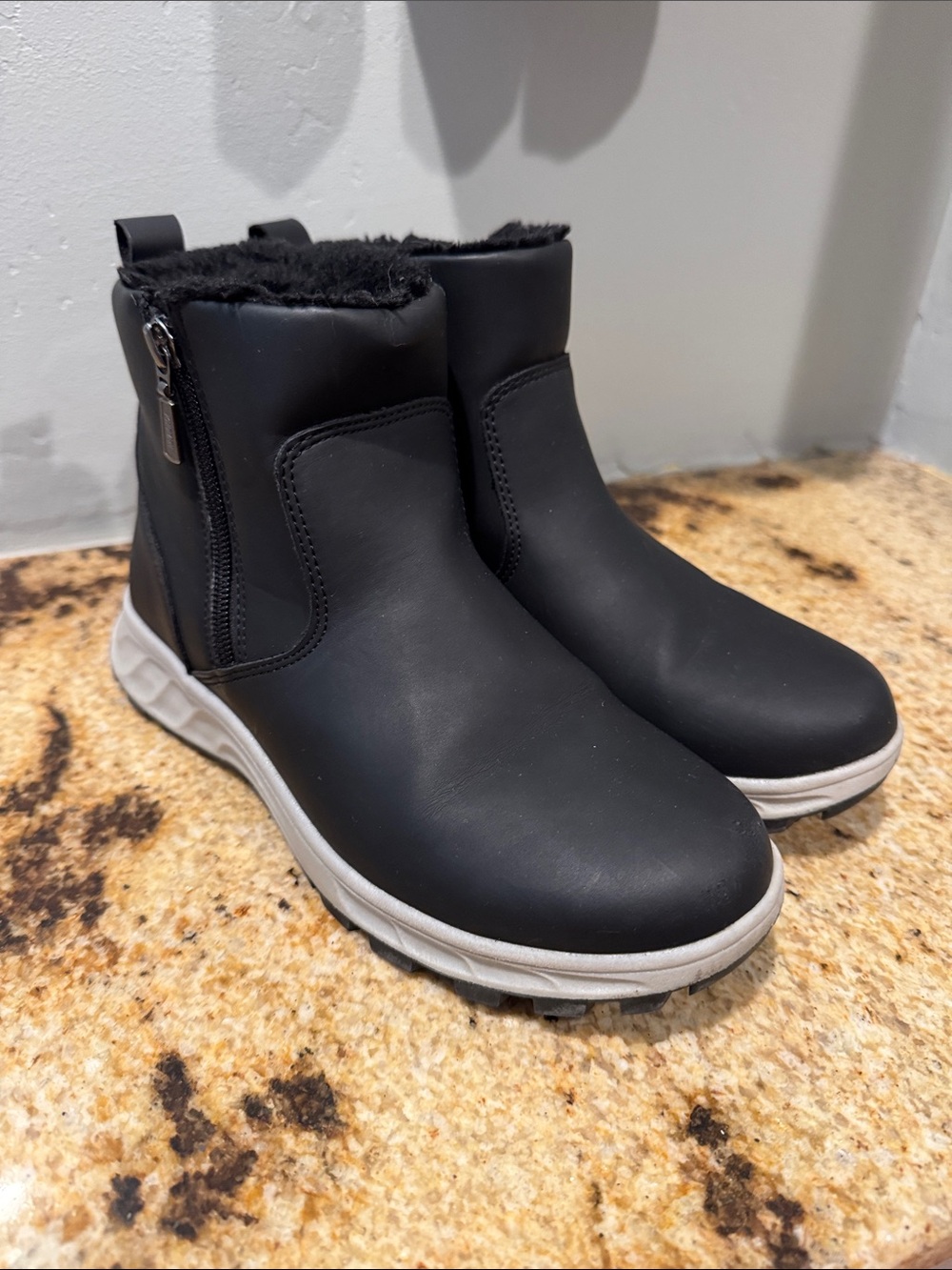 Khombu Sienna All Weather Women’s Black Faux-Fur Lined Ankle Winter Boots